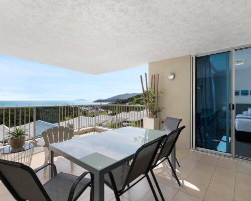 Airlie-beach-apartment-15 (15)