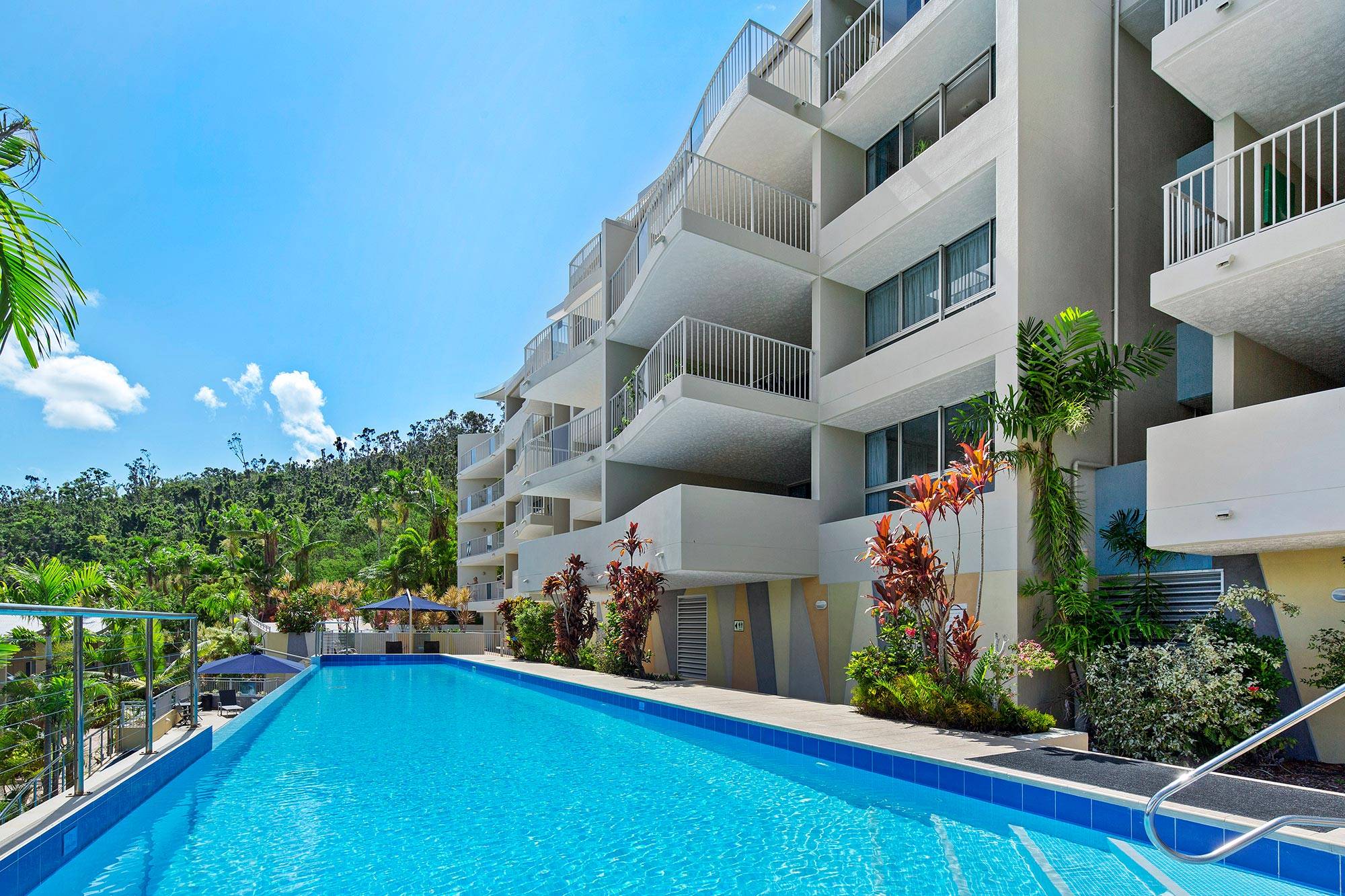 Airlie Beach Holiday Resort Azure Sea Whitsundays