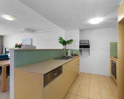 whitsunday-airlie-beach-resort-2-bedroom-apartments-unit-18 (3)