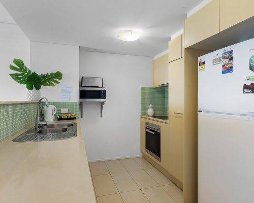 whitsunday-airlie-beach-resort-2-bedroom-apartments-unit-18 (4)