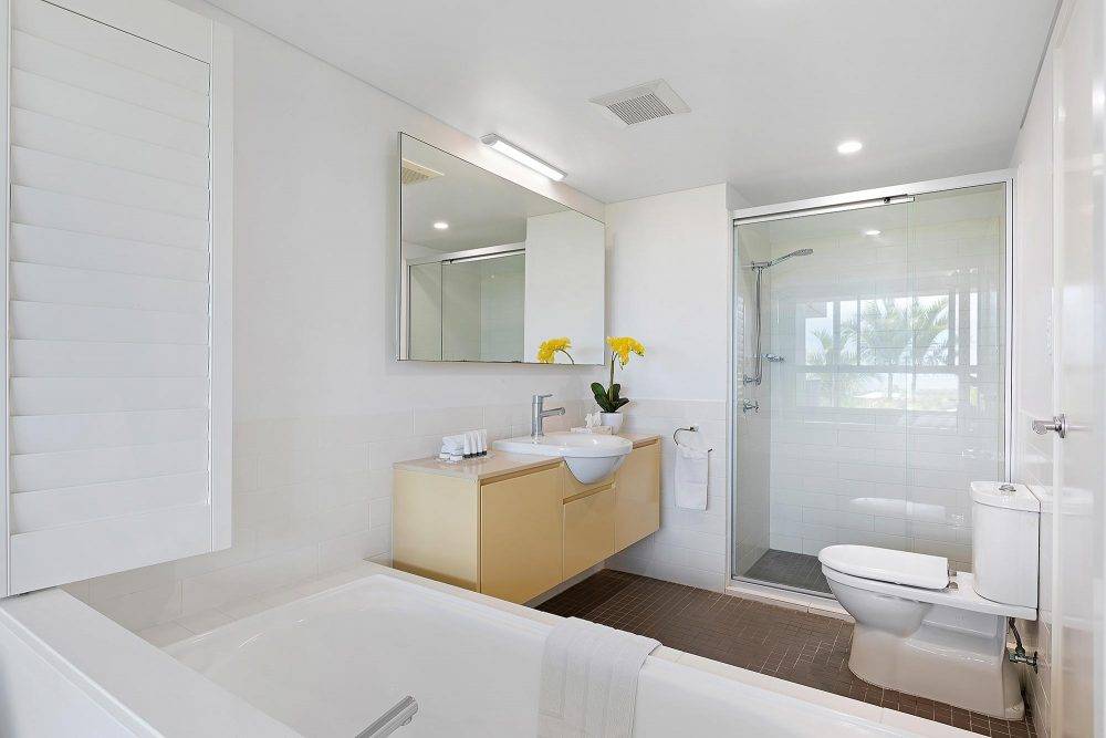 whitsunday-airlie-beach-resort-2-bedroom-apartments-unit-2 (1)