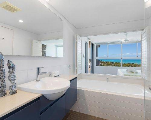 whitsunday-airlie-beach-resort-2-bedroom-apartments-unit-23 (3)